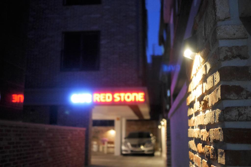 Red Stone Guesthouse Сеул Екстер'єр фото