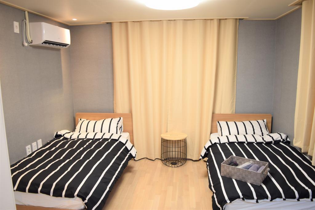Red Stone Guesthouse Сеул Екстер'єр фото