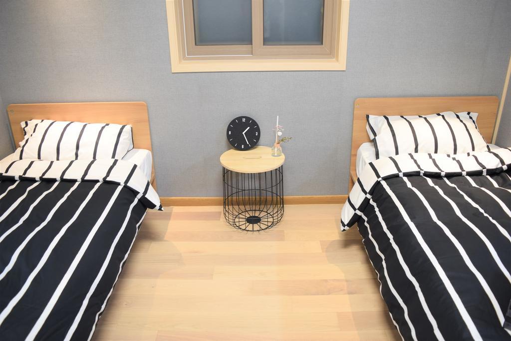 Red Stone Guesthouse Сеул Екстер'єр фото