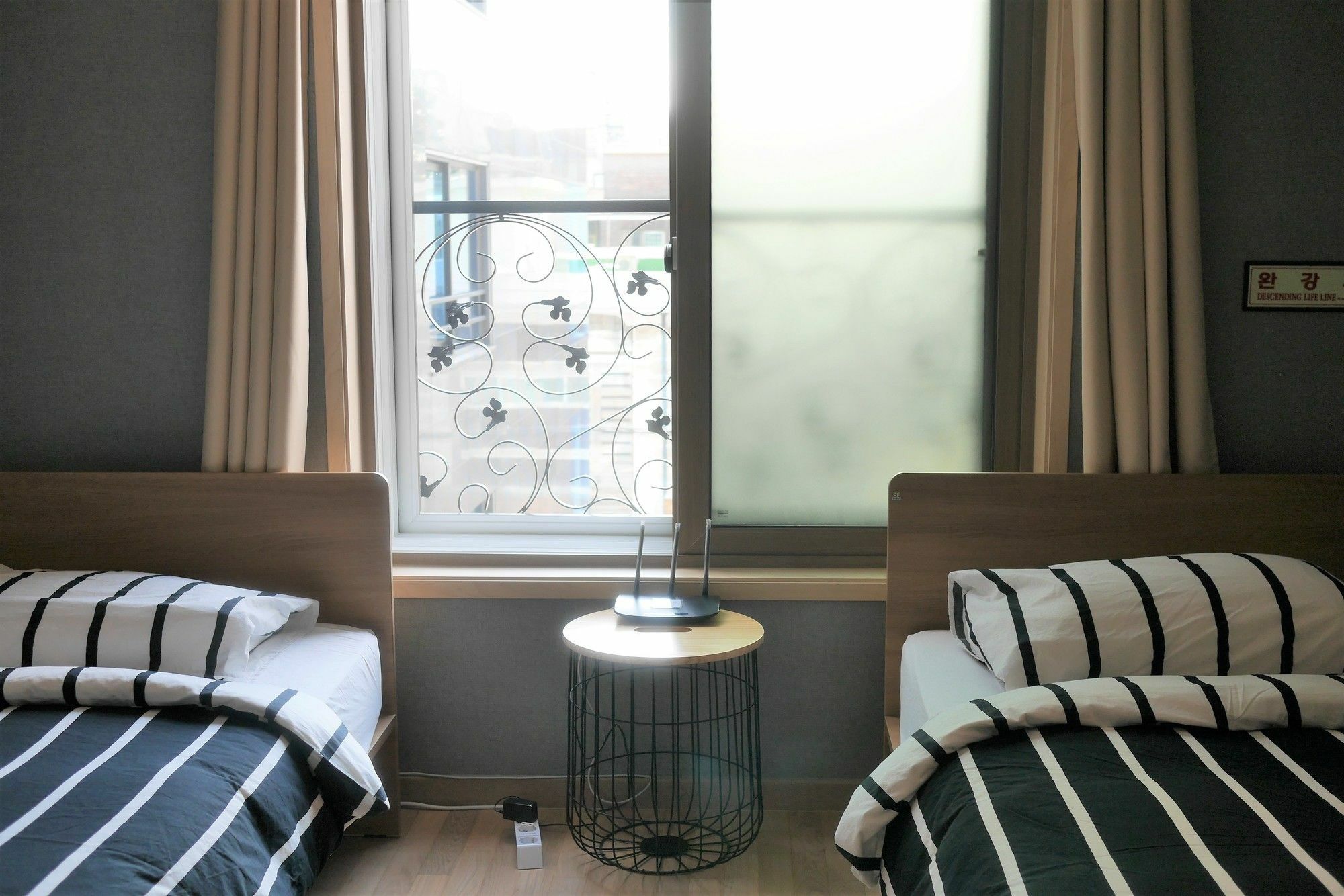 Red Stone Guesthouse Сеул Екстер'єр фото